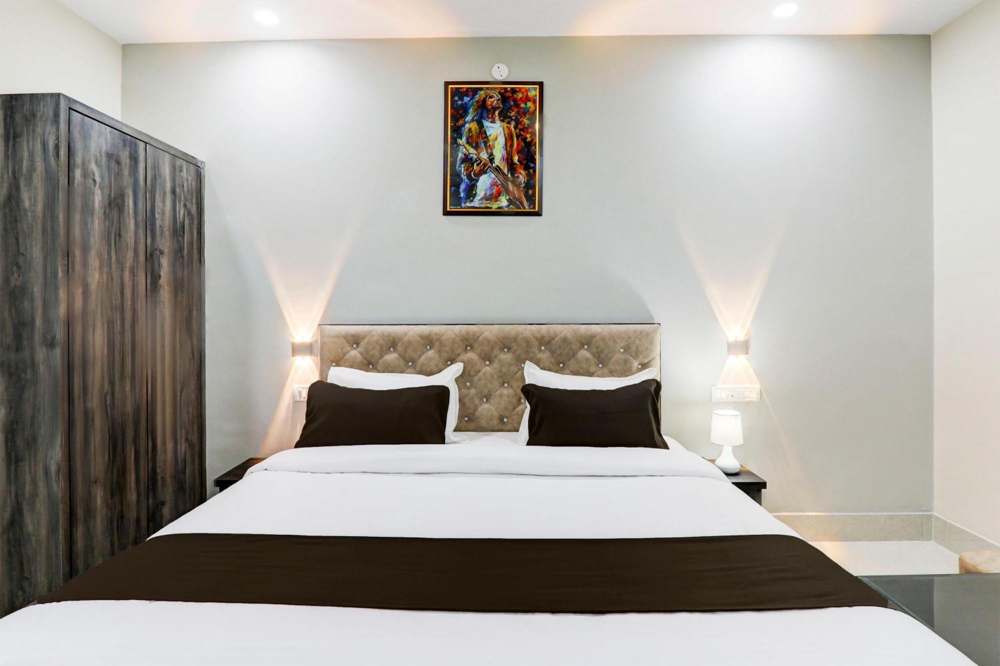 Super Townhouse Gls International Hotel Lucknow Bagian luar foto