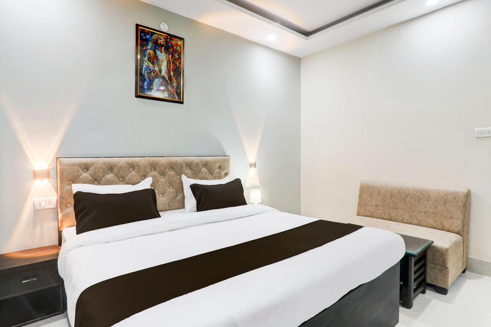 Super Townhouse Gls International Hotel Lucknow Bagian luar foto